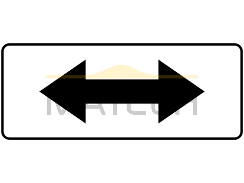 Tabliczka T-26: tabliczka wskazująca, że zakaz postoju lub zatrzymywania dotyczy strony placu - I generacja
