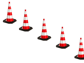 Pachołki drogowe u-23 w linii